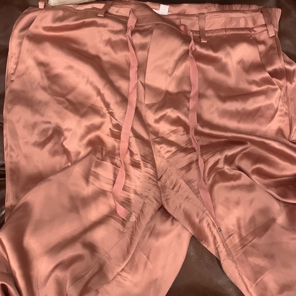 CAMI NYC SILK JOGGERS - Picture 3 of 3